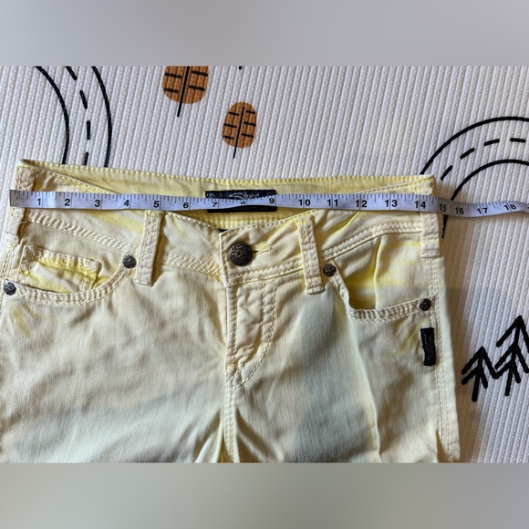 Size 27 Silver Suki Capris EUC - Picture 2 of 5